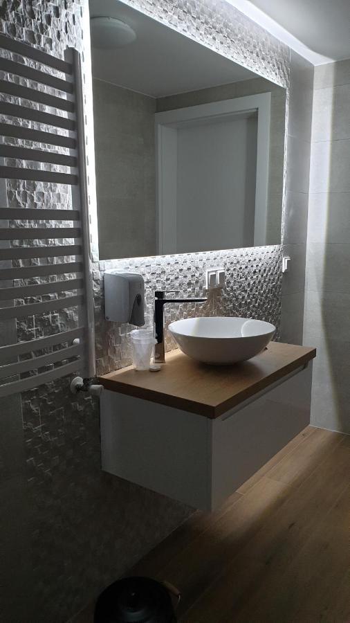 Dom Pod Groniem Hotel Rzyki Kültér fotó