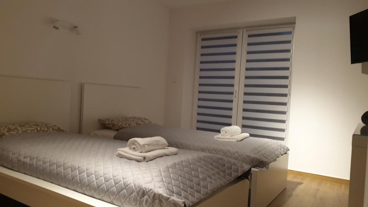 Dom Pod Groniem Hotel Rzyki Kültér fotó