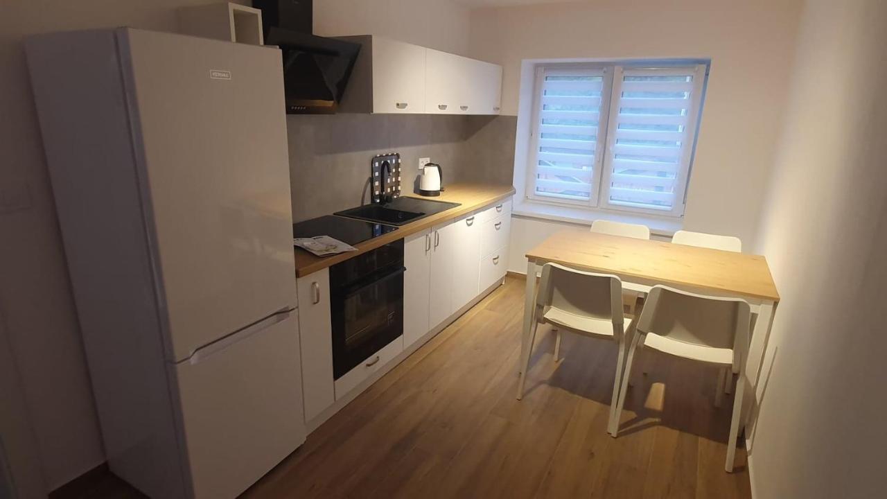 Dom Pod Groniem Hotel Rzyki Kültér fotó