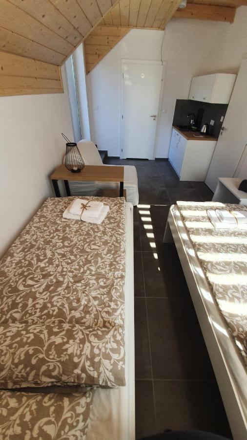 Dom Pod Groniem Hotel Rzyki Kültér fotó