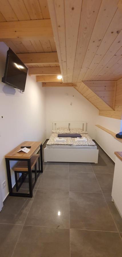 Dom Pod Groniem Hotel Rzyki Kültér fotó